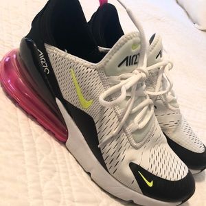 Nike womens 270 tennis shoes